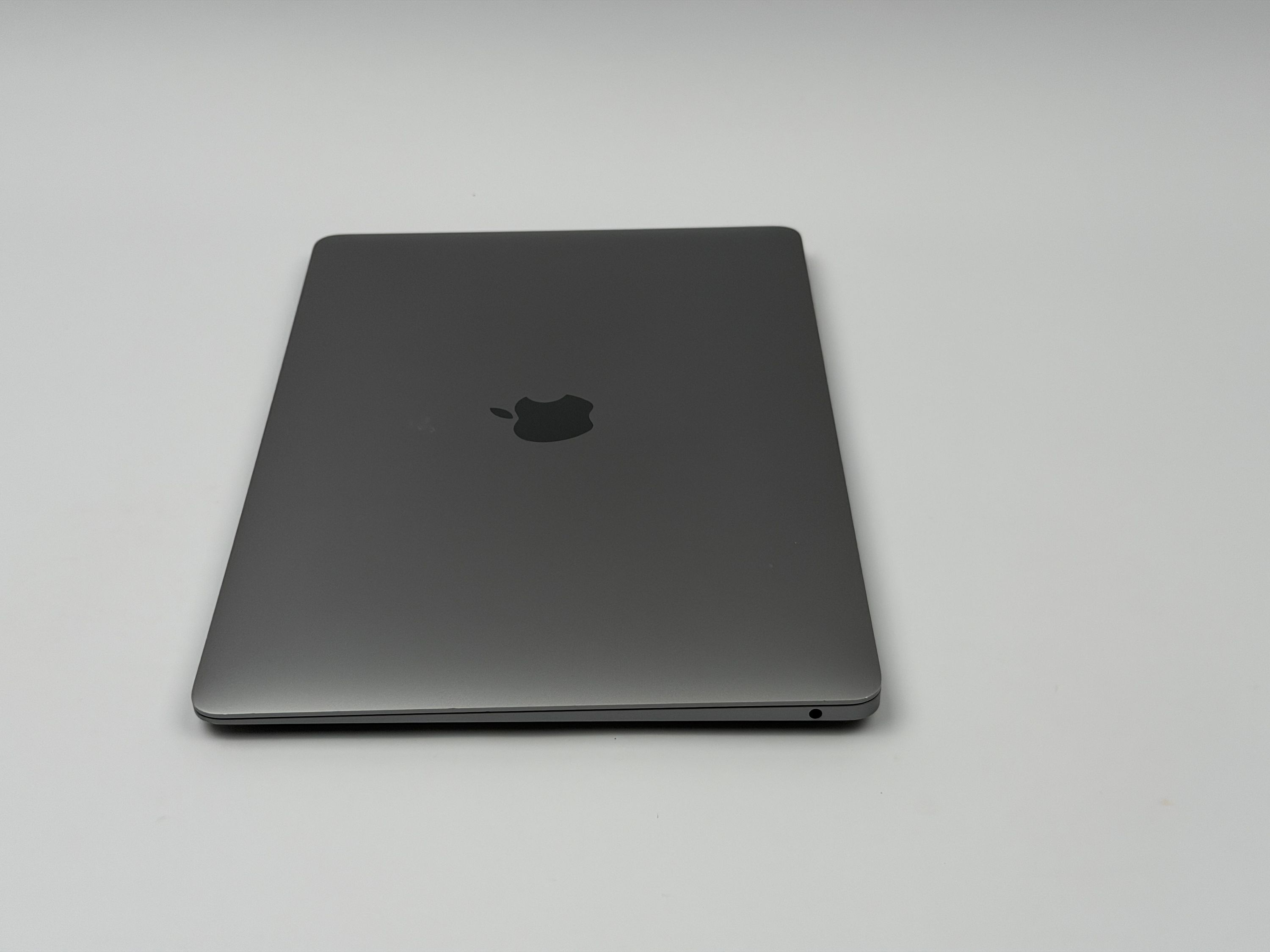 Apple MacBook Air 13,3“ M1 8C CPU 7C GPU 512 GB SSD 16 GB Ram 2020 SPACE GREY