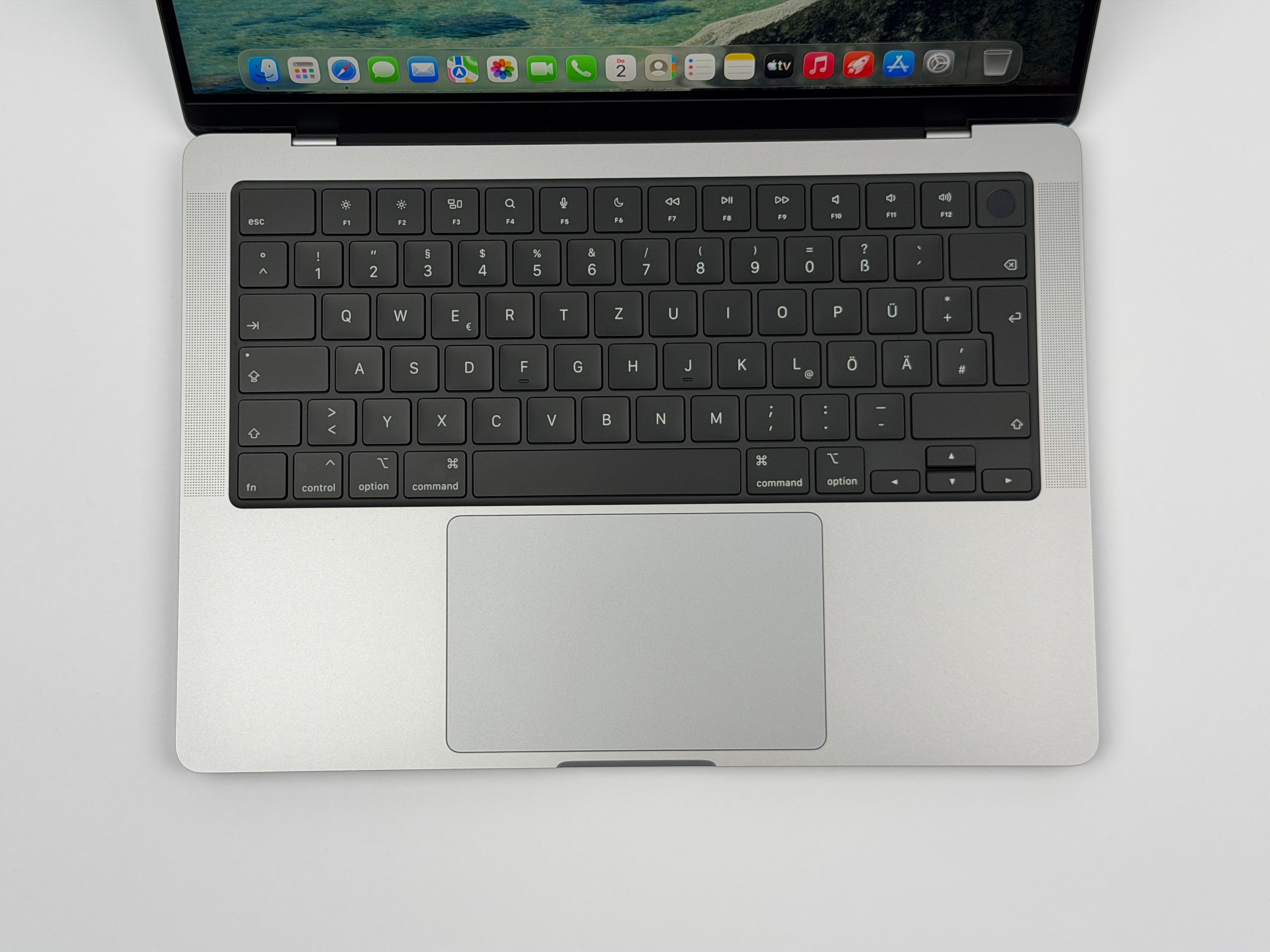 Apple MacBook Pro 14“ M3 8C CPU 10C GPU 512 GB SSD 8 GB Ram 2023 SPACE GREY