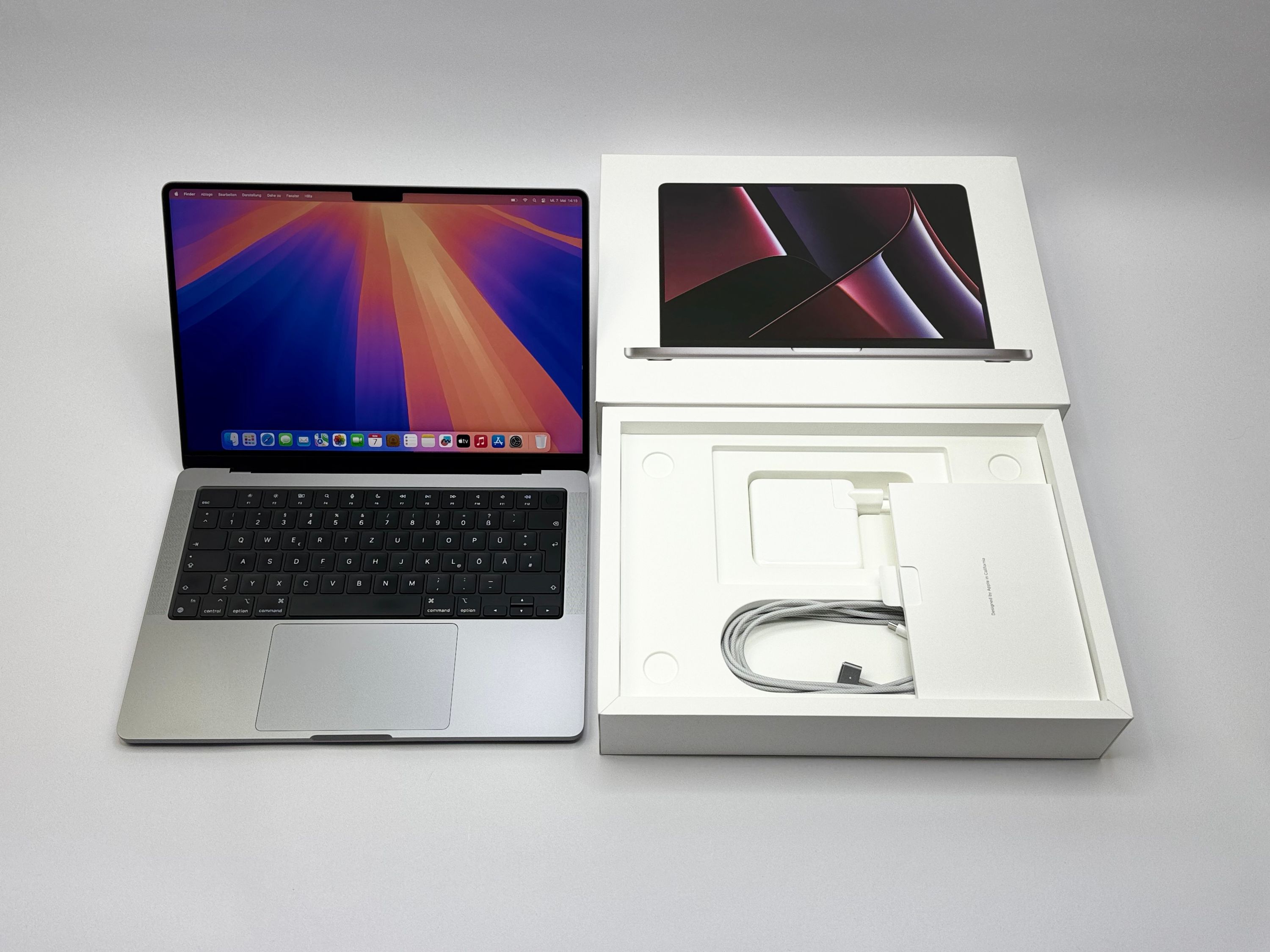 Apple MacBook Pro 14“ M2 PRO 12C CPU 19C GPU 1 TB SSD 16 GB Ram 2023 SPACE GREY