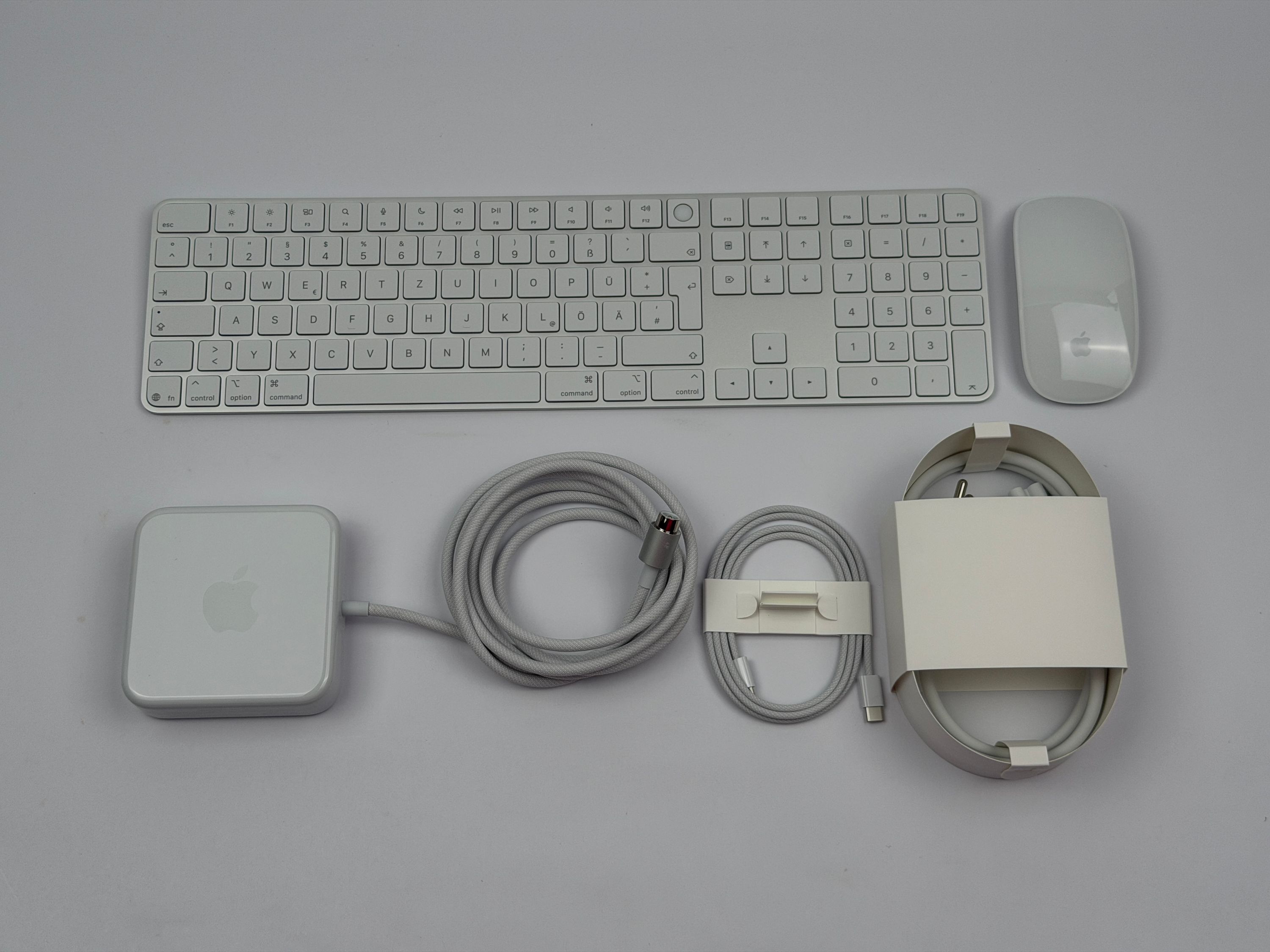 Apple iMac 24" M4 10-Core CPU 10-Core GPU 16 GB RAM 512 GB SSD SILBER 2024