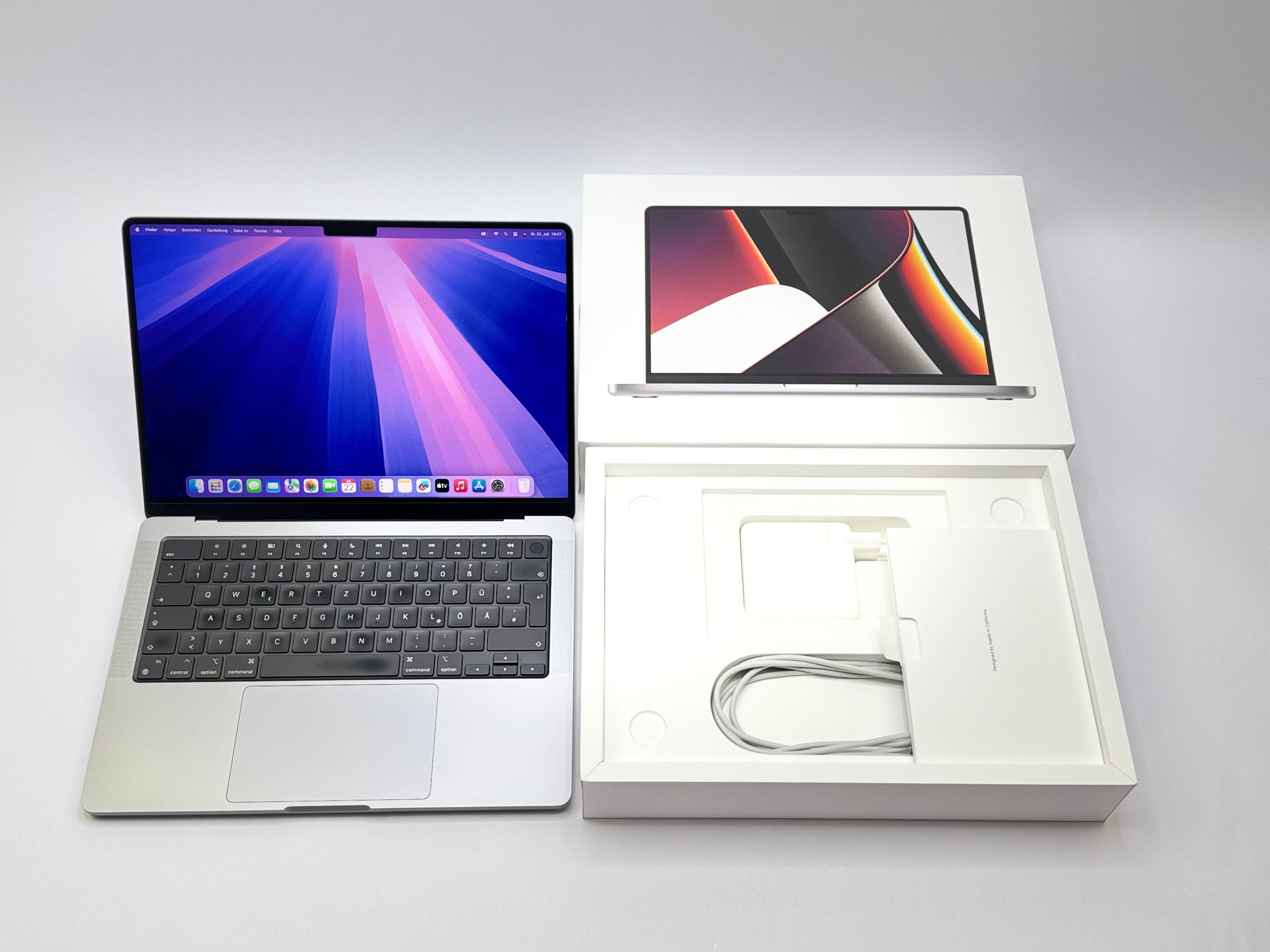 Apple MacBook Pro 14“ M1 PRO 10C CPU 16C GPU 1 TB SSD 16 GB Ram 2021 SPACE GREY
