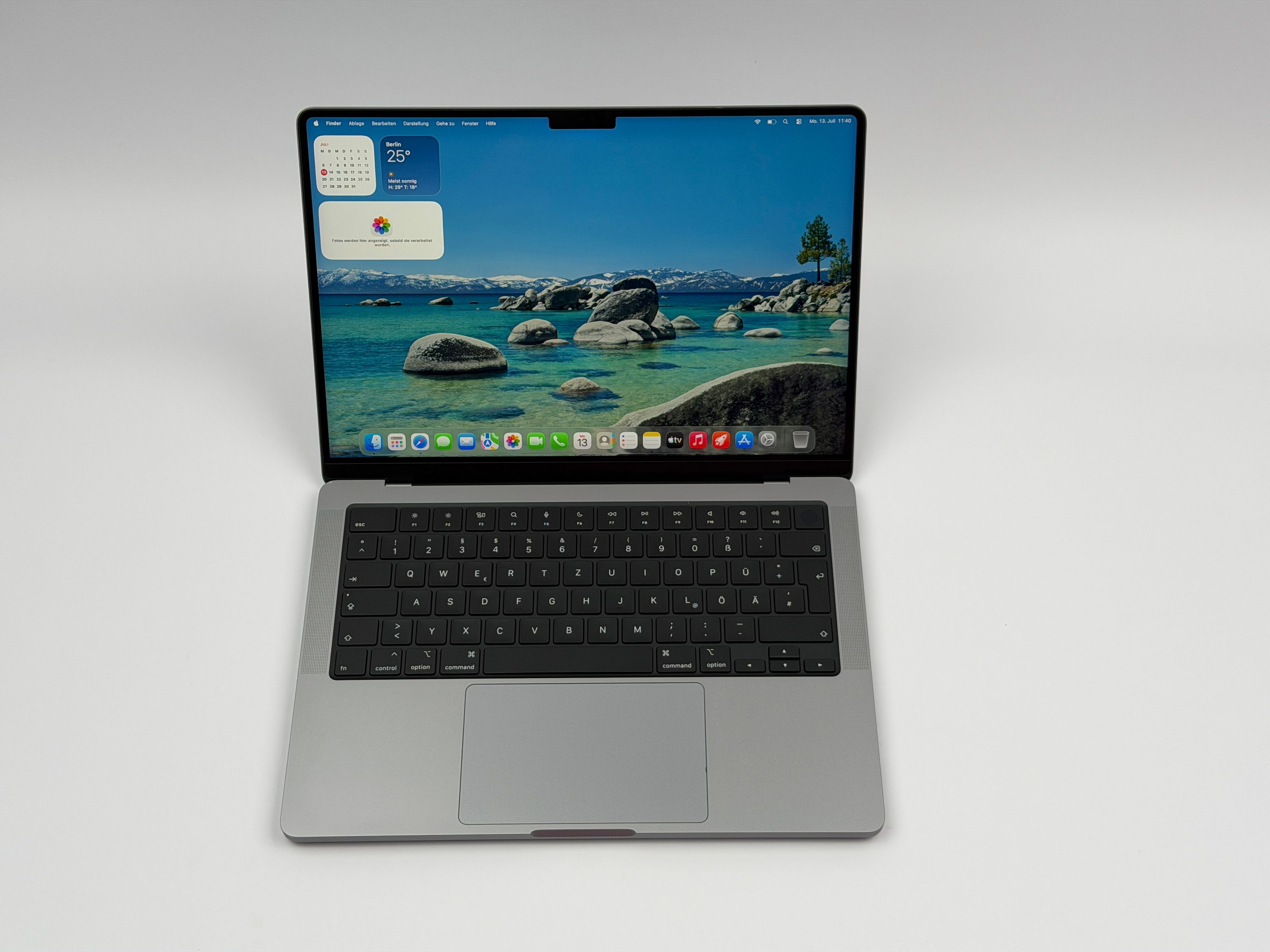Apple MacBook Pro 14“ M3 8C CPU 10C GPU 512 GB SSD 8 GB Ram 2023 SPACE GREY
