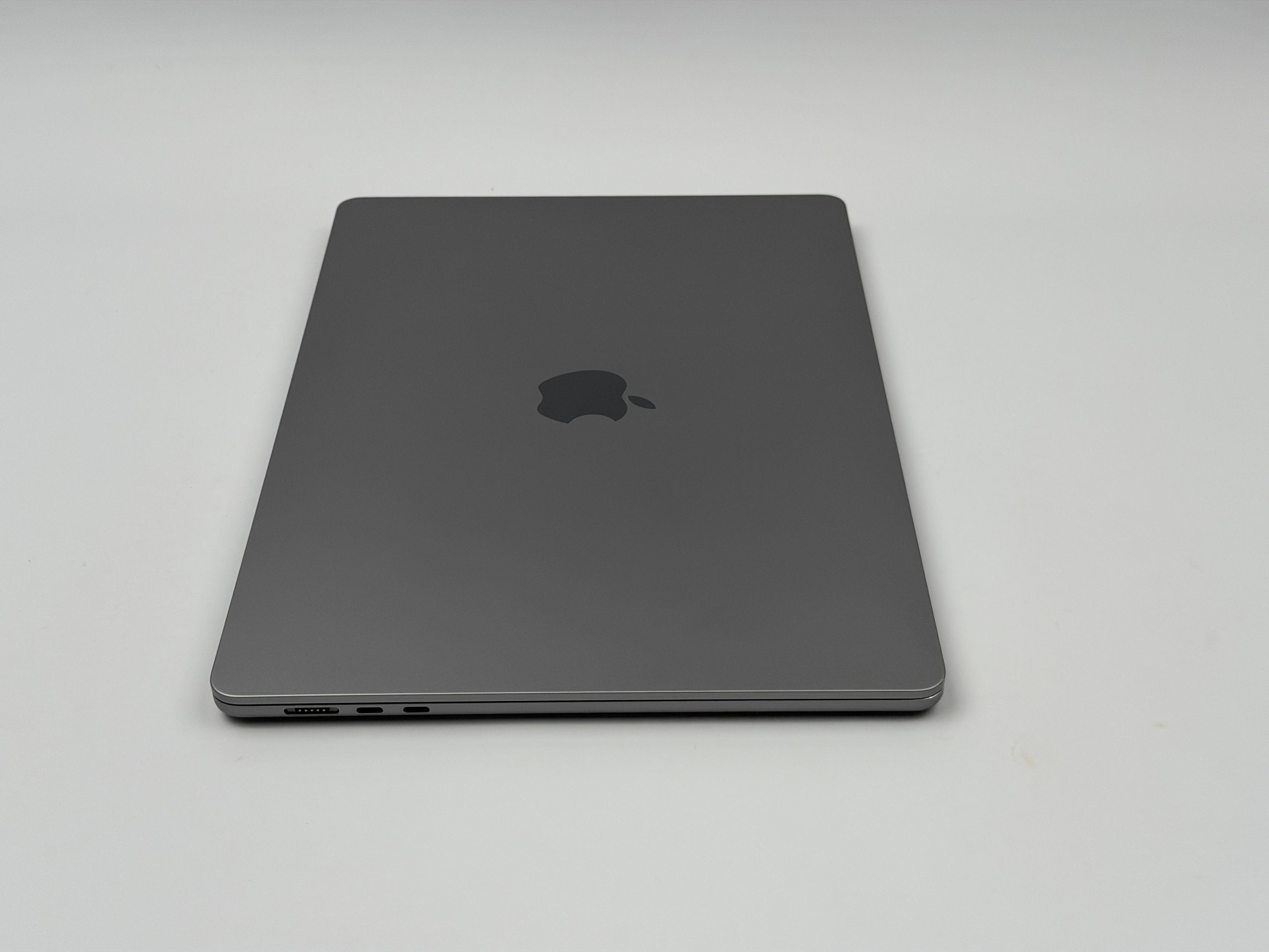 Apple MacBook Air 15,3“ M2 8C CPU 10C GPU 512 GB SSD 24 GB 2023 DISPLAYBRUCH