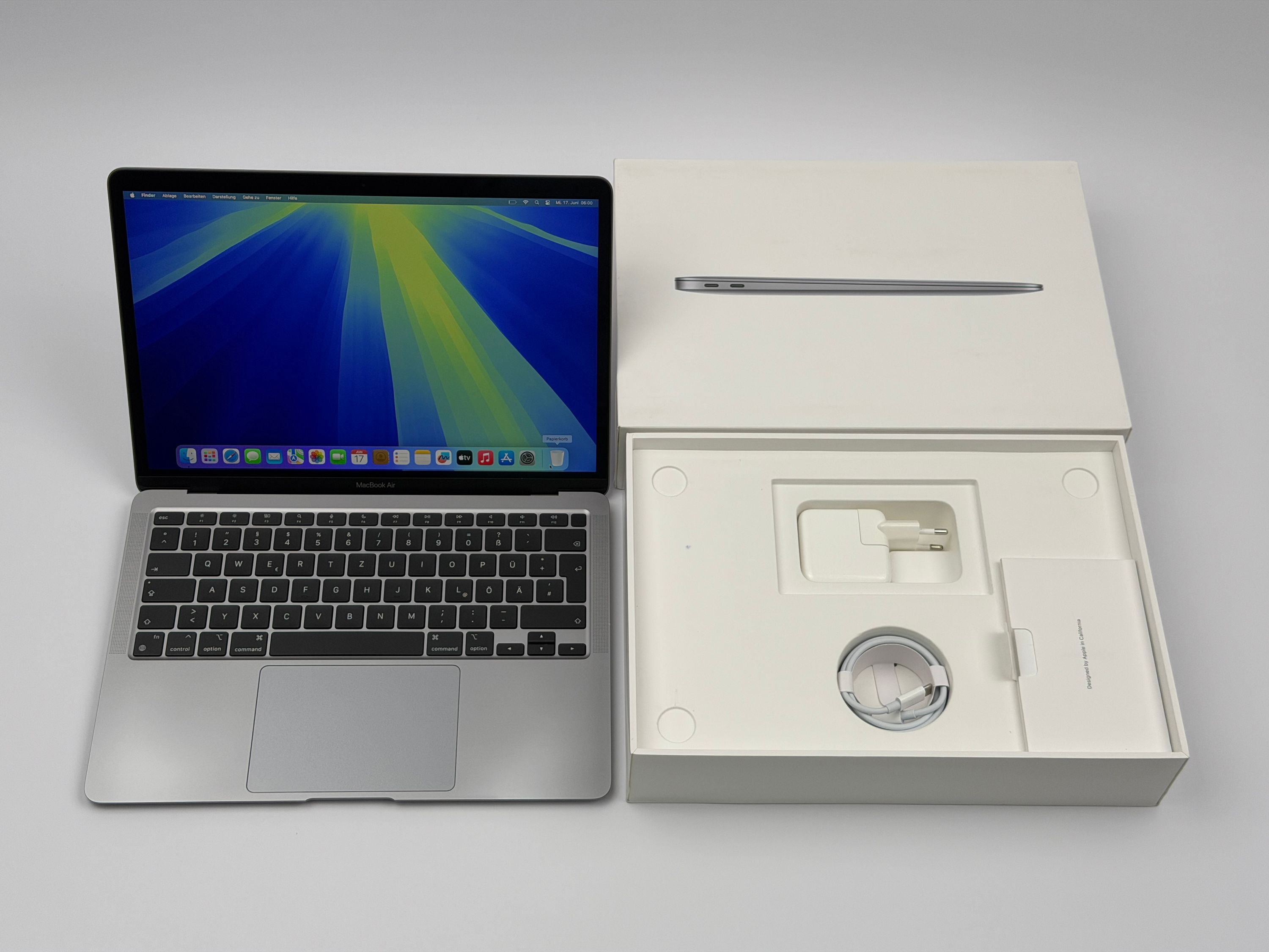 Apple MacBook Air 13,3“ M1 8C CPU 7C GPU 256 GB SSD 8 GB Ram 2020 space grey