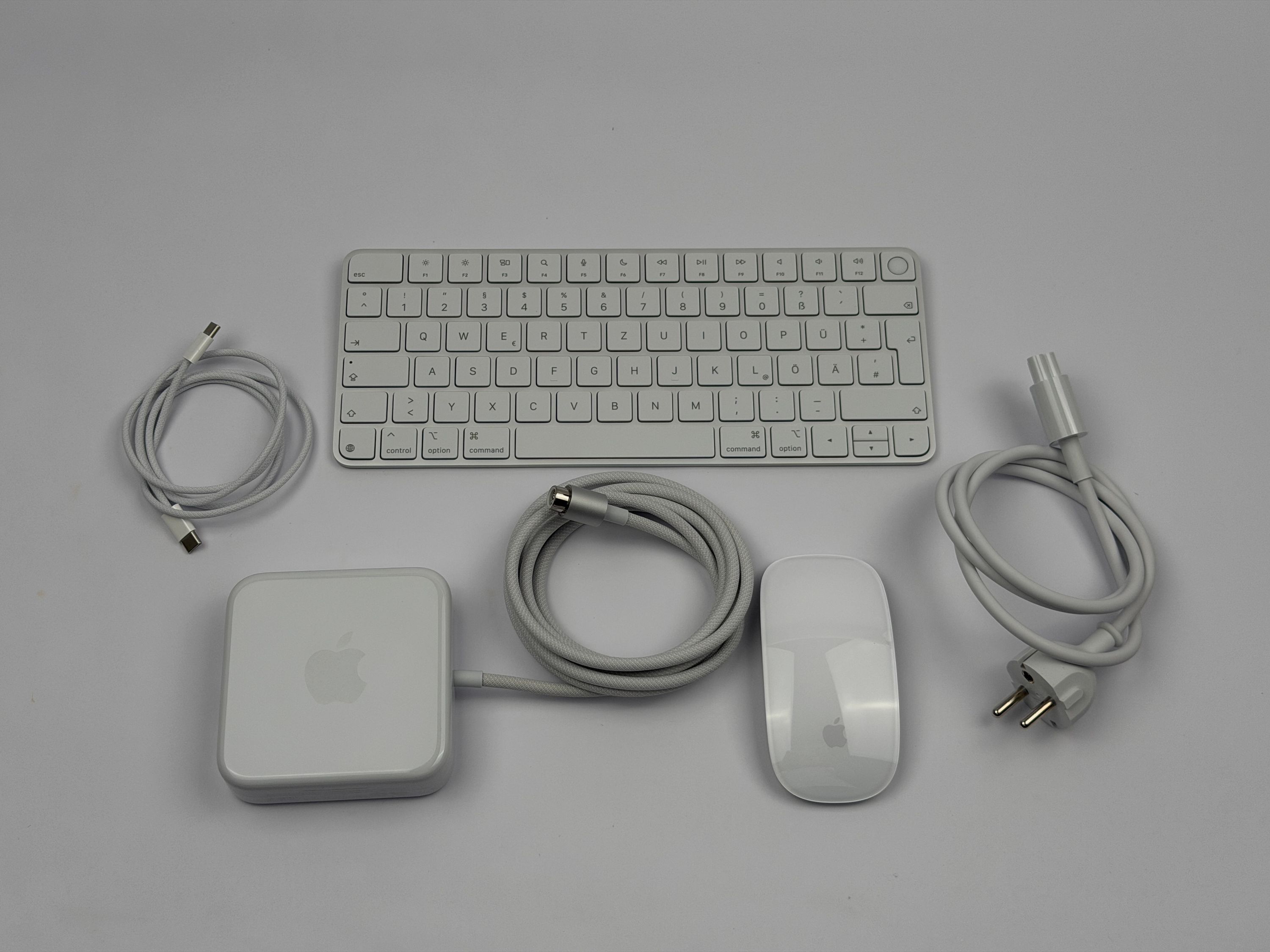Apple iMac 24" M4 10-Core CPU 10-Core GPU 16 GB RAM 256 GB SSD SILBER 2024 NANOTEXTURGLAS