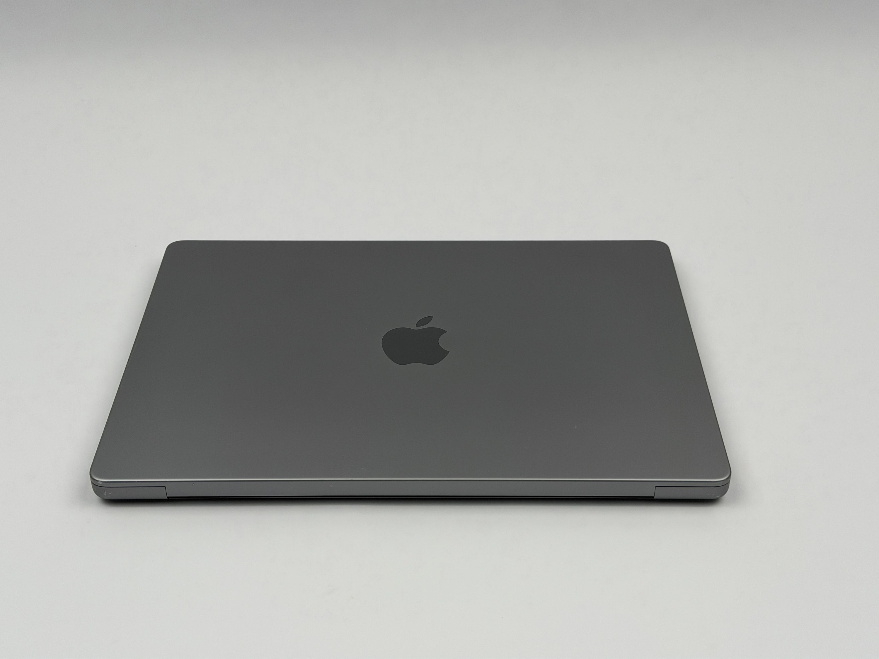 Apple MacBook Pro 14“ M2 PRO 10C CPU 16C GPU 512 GB SSD 16 GB Ram 2023 SPACE GREY