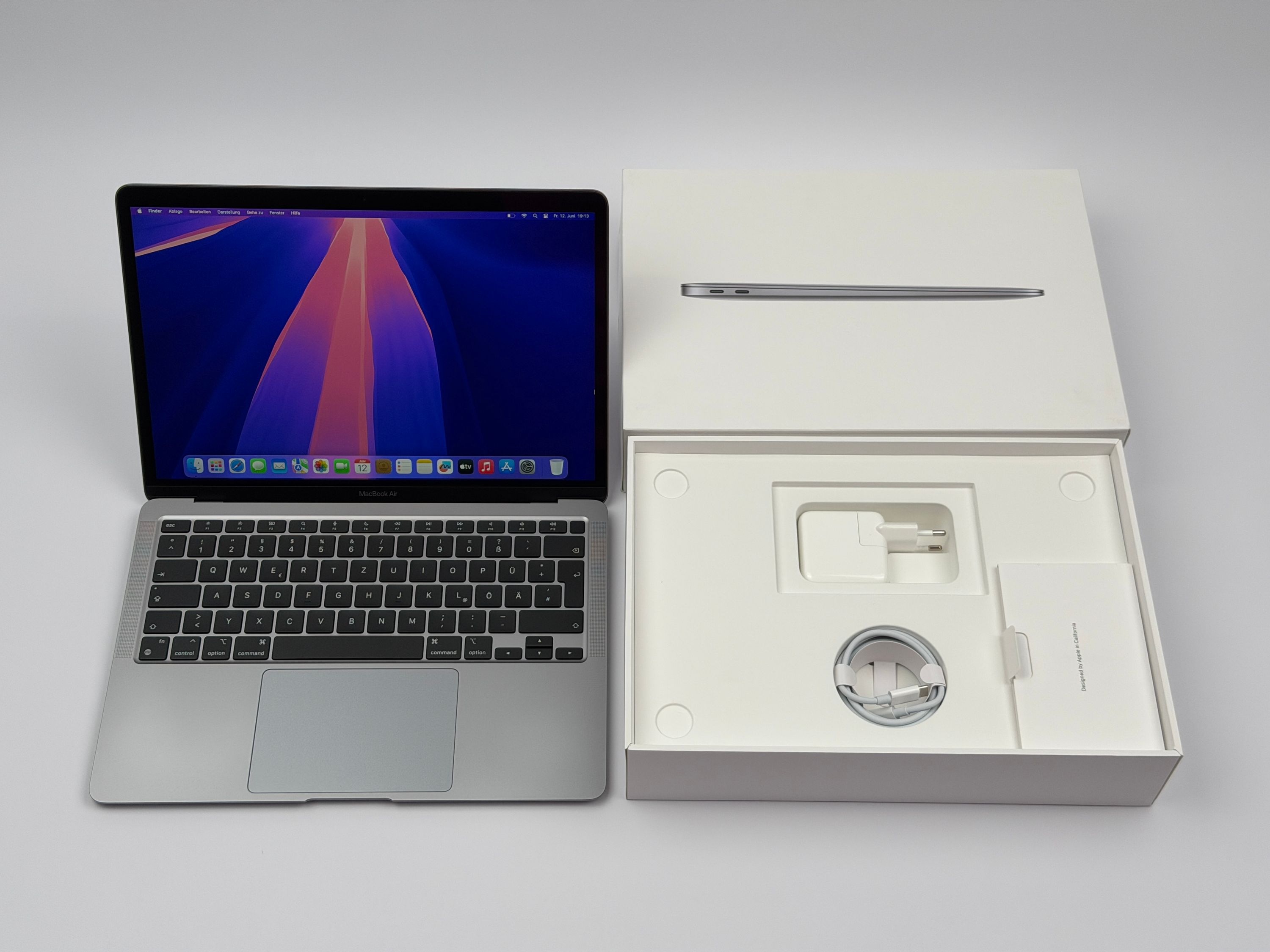 Apple MacBook Air 13,3“ M1 8C CPU 7C GPU 256 GB SSD 8 GB Ram 2020 space grey