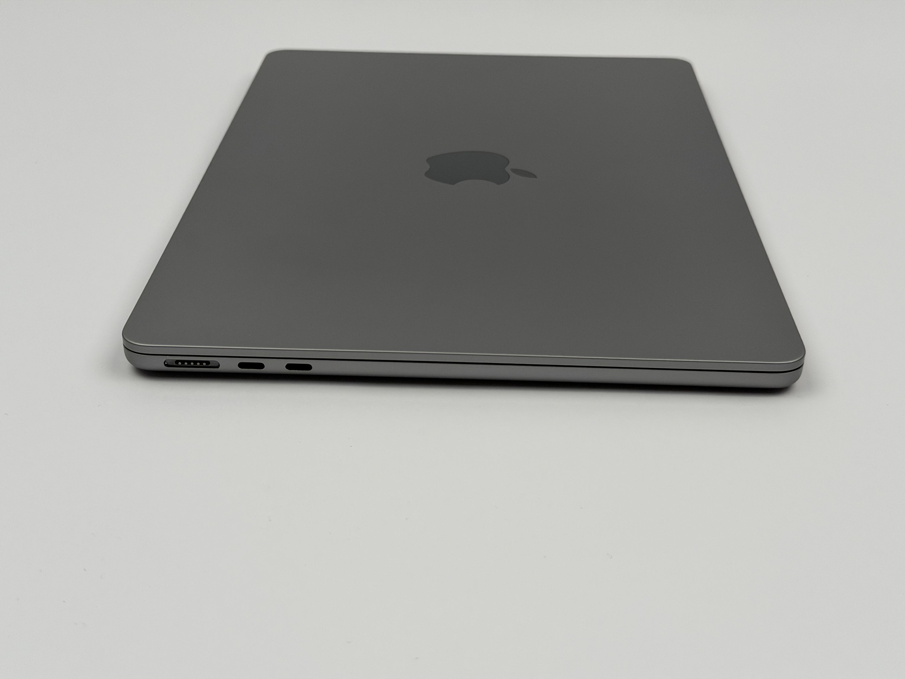 Apple MacBook Air 13,6“ M2 8C CPU 10C GPU 1 TB SSD 24 GB 2022 SPACE GREY