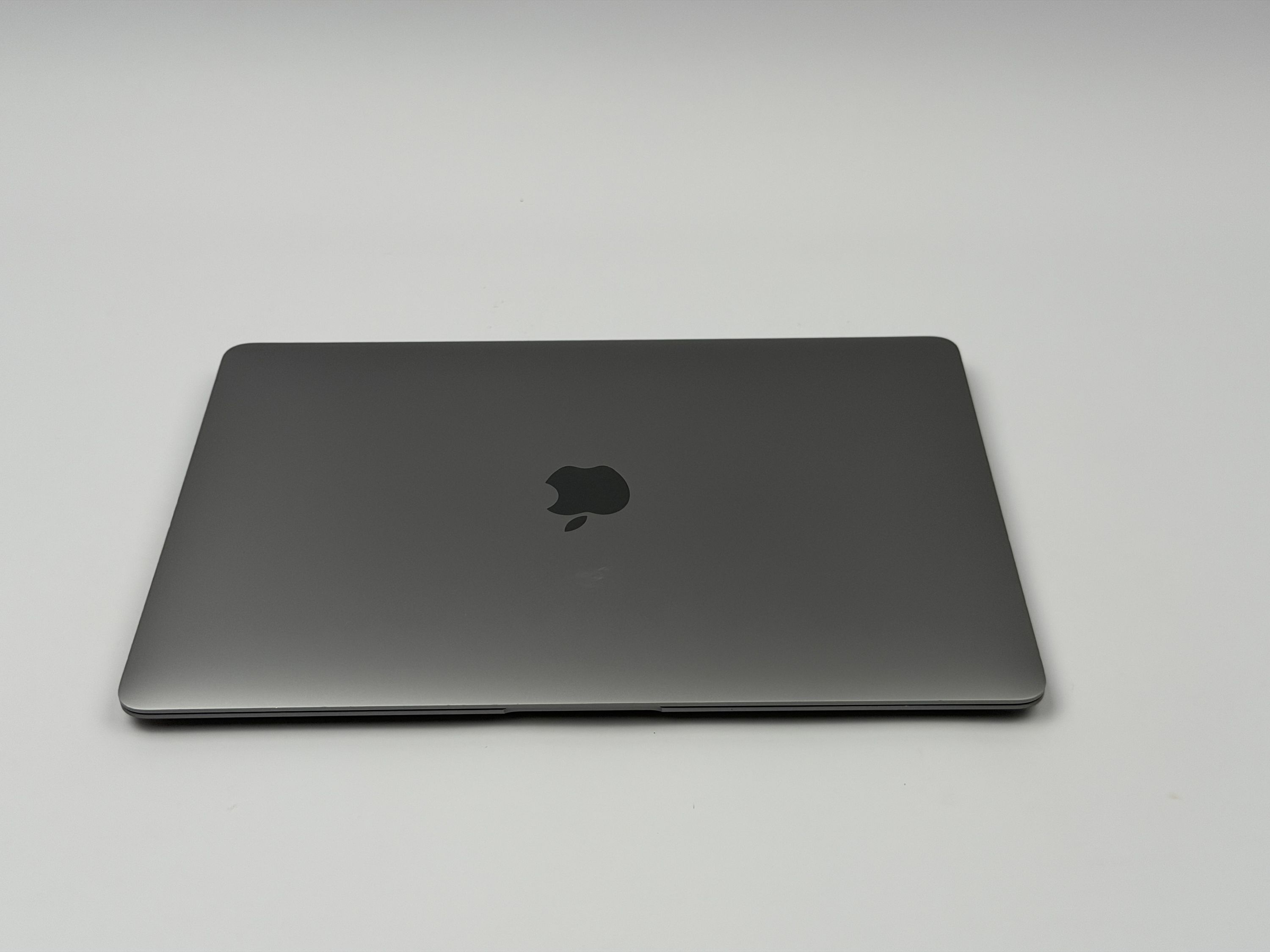 Apple MacBook Air 13,3“ M1 8C CPU 7C GPU 512 GB SSD 16 GB Ram 2020 SPACE GREY