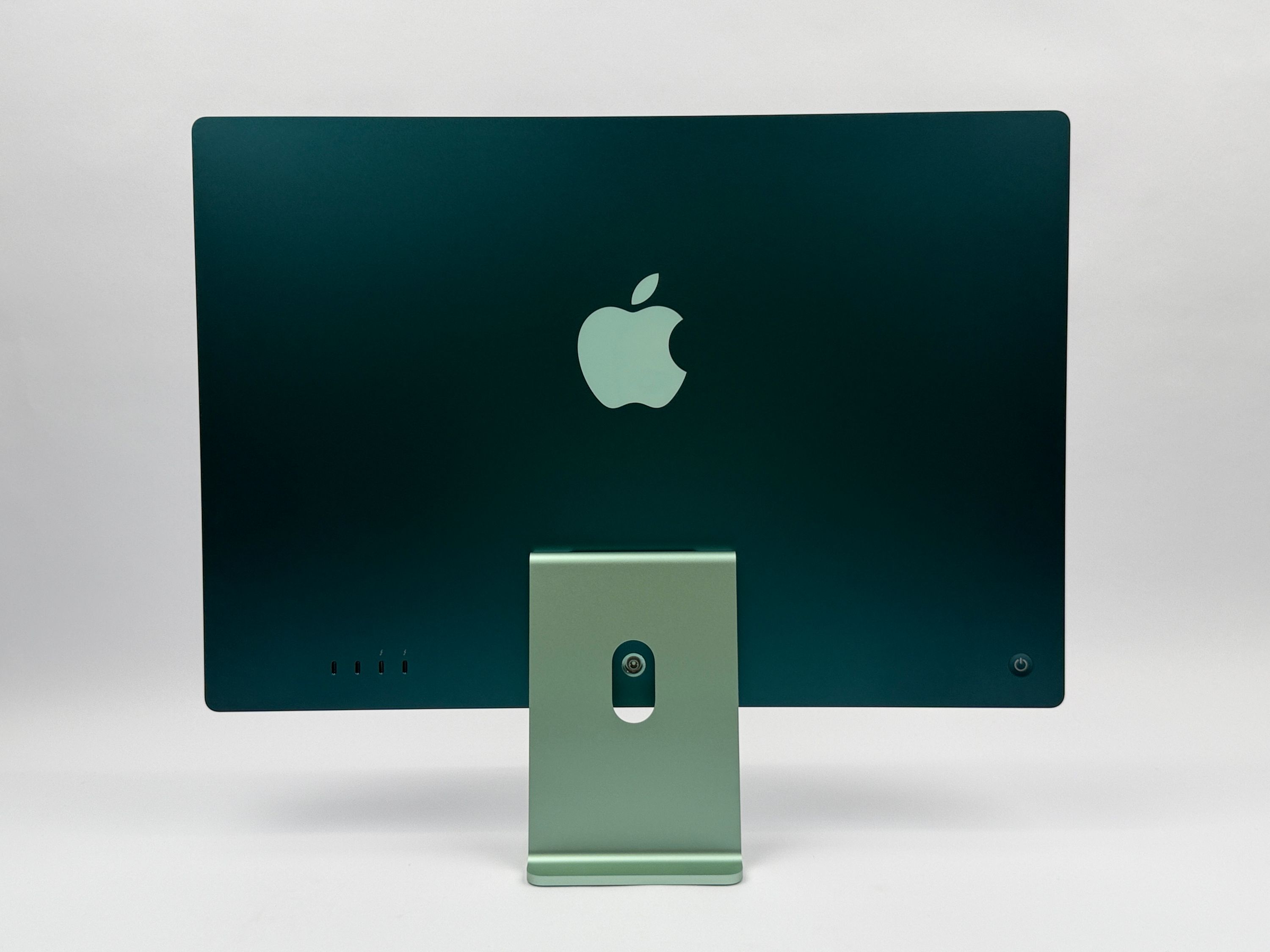 Apple iMac 24" M1 8-Core CPU 8-Core GPU 16 GB RAM 256 GB SSD Grün
