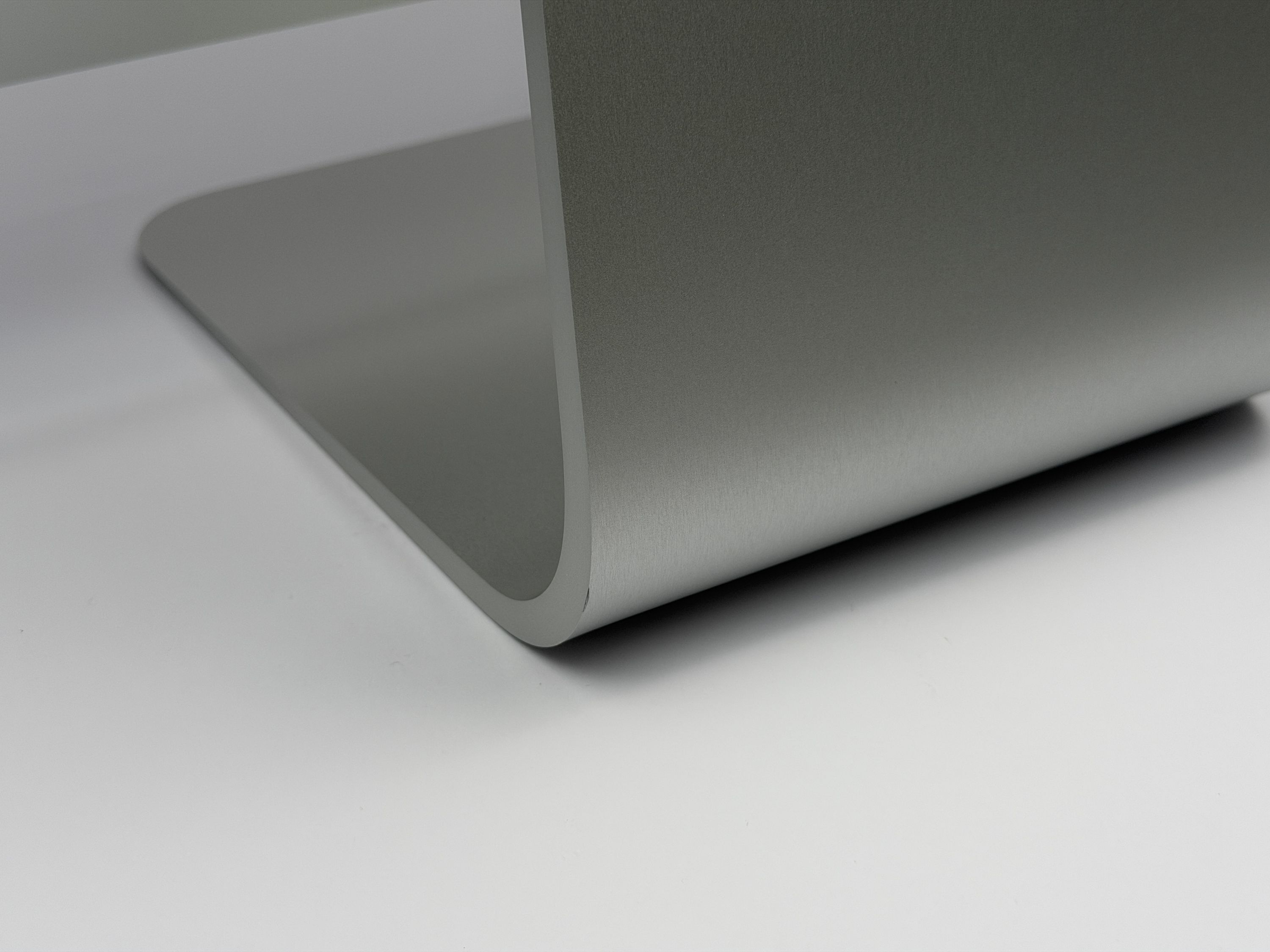 Apple iMac Retina 5K 27“ 6-Core i5 3,3 Ghz 16 GB Ram 512 GB SSD RP 5300 SILBER 2020