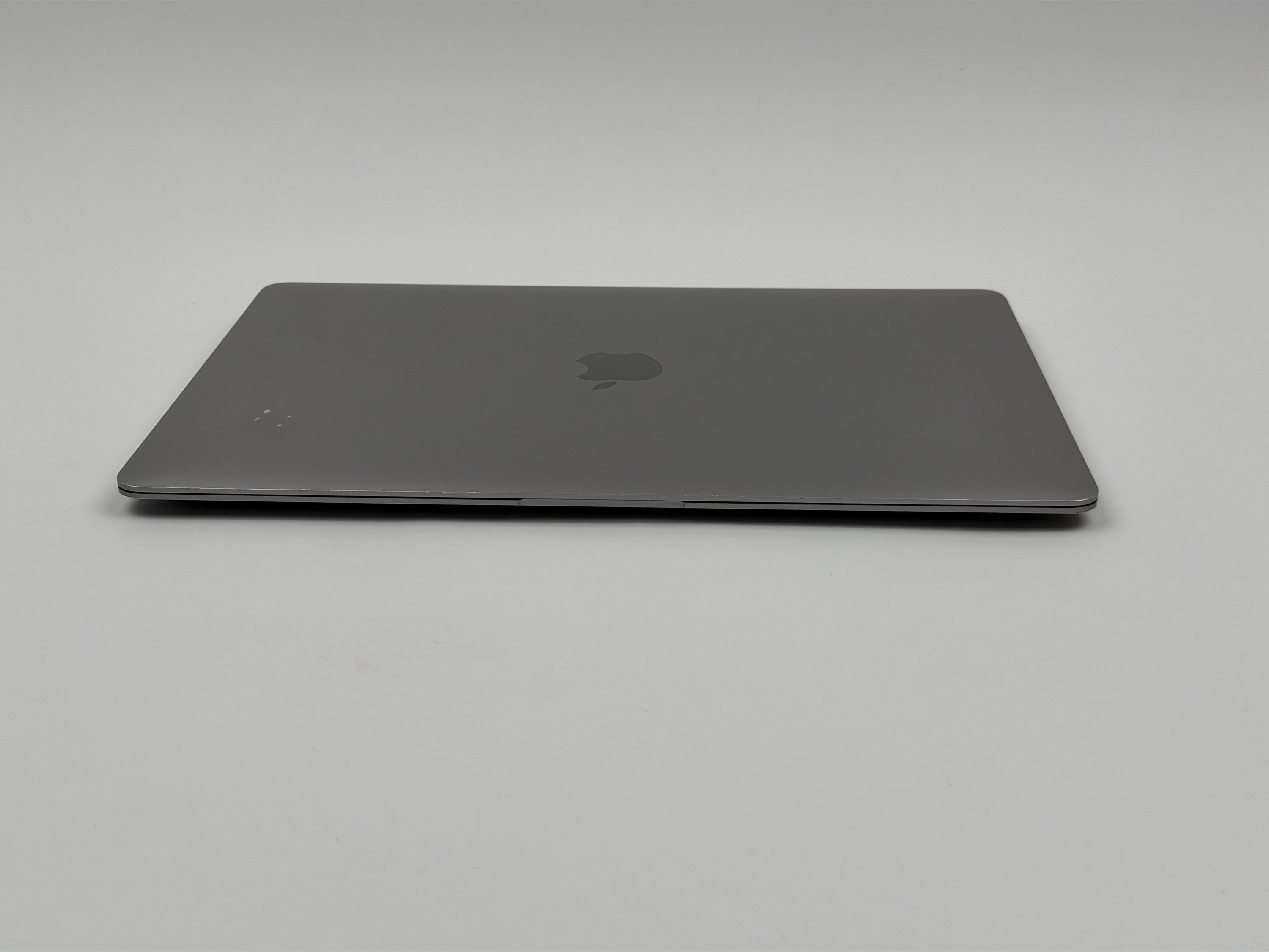 Apple MacBook Air 13,3“ M1 8C CPU 7C GPU 256 GB SSD 16 GB Ram 2020 Space Grey