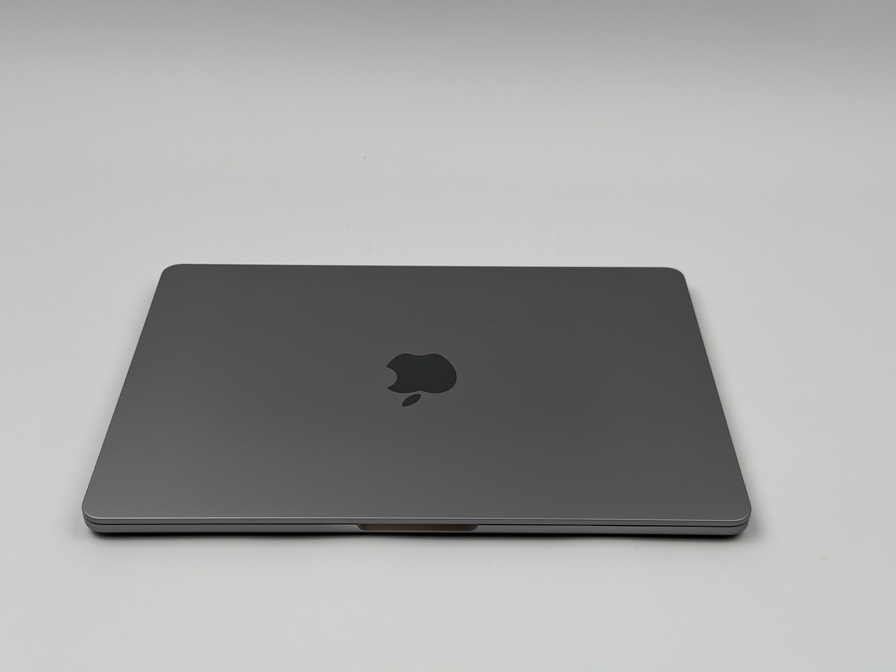 Apple MacBook Air 13,3“ M2 8C CPU 8C GPU 512 GB SSD 16 GB 2022 SPACE GREY