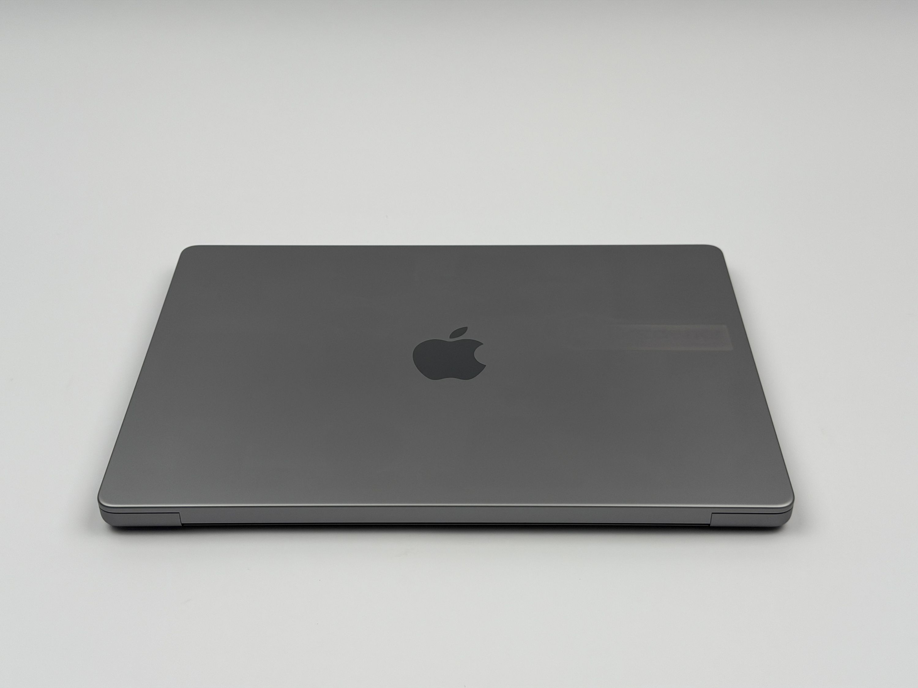 Apple MacBook Pro 14“ M2 MAX 12C CPU 30C GPU 512 GB SSD 32 GB Ram 2023 SPACE GREY