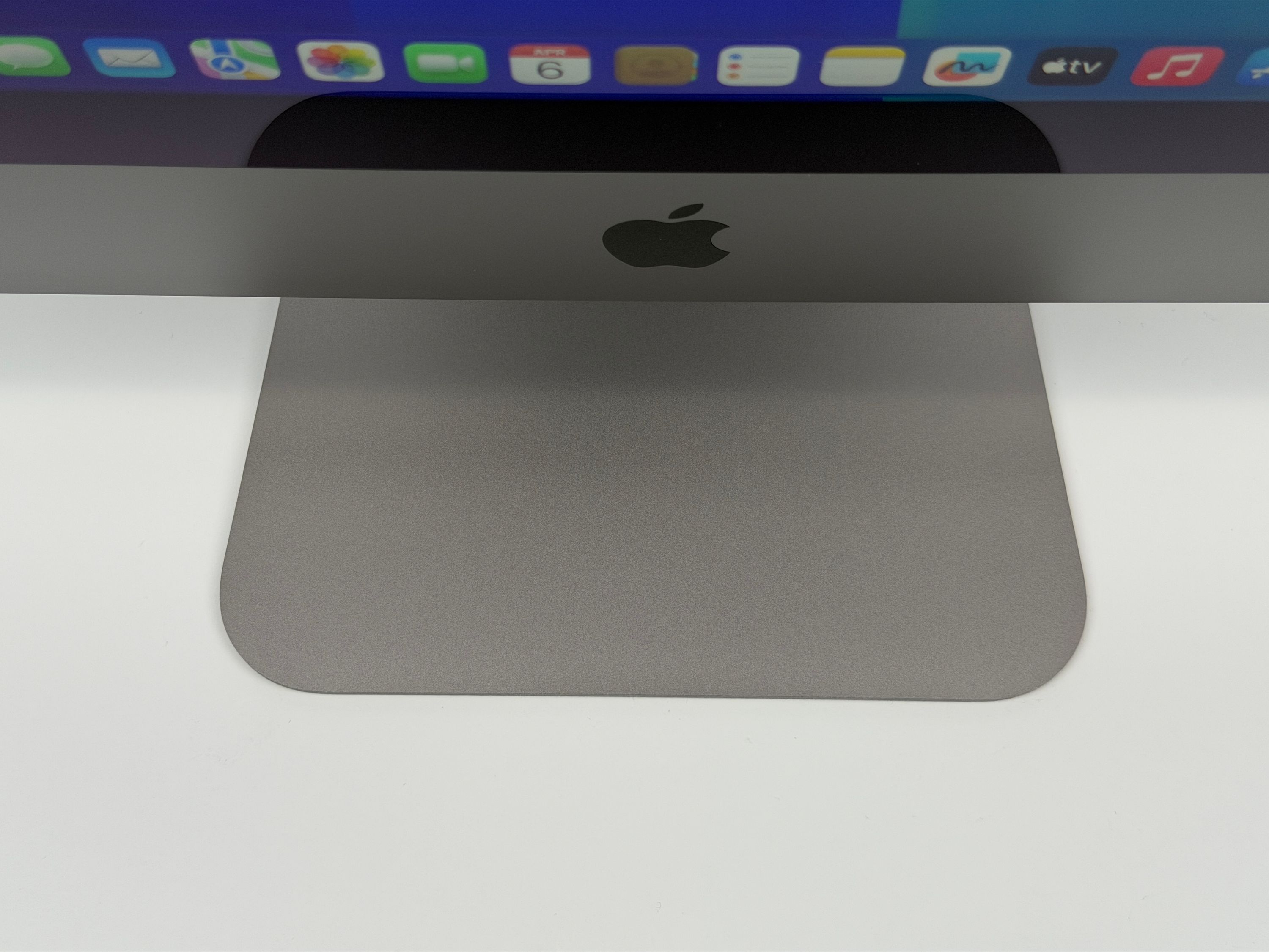 Apple iMac Pro 5K 27“ XEON 18-Core 2,3 Ghz 128 GB Ram 1 TB SSD VEGA 64 16 GB