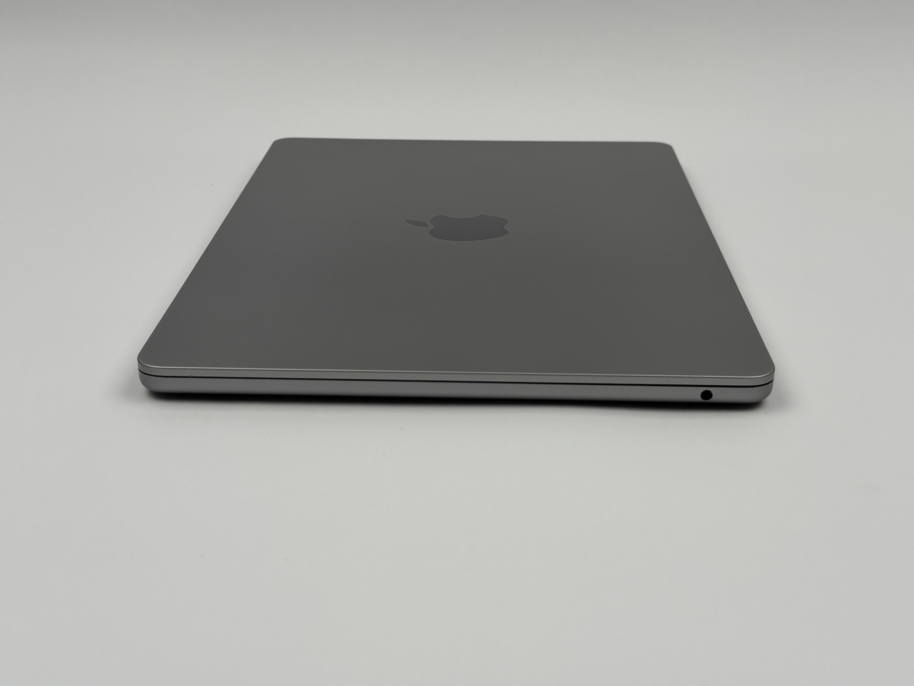Apple MacBook Air 13,6“ M2 8C CPU 10C GPU 1 TB SSD 24 GB 2022 SPACE GREY