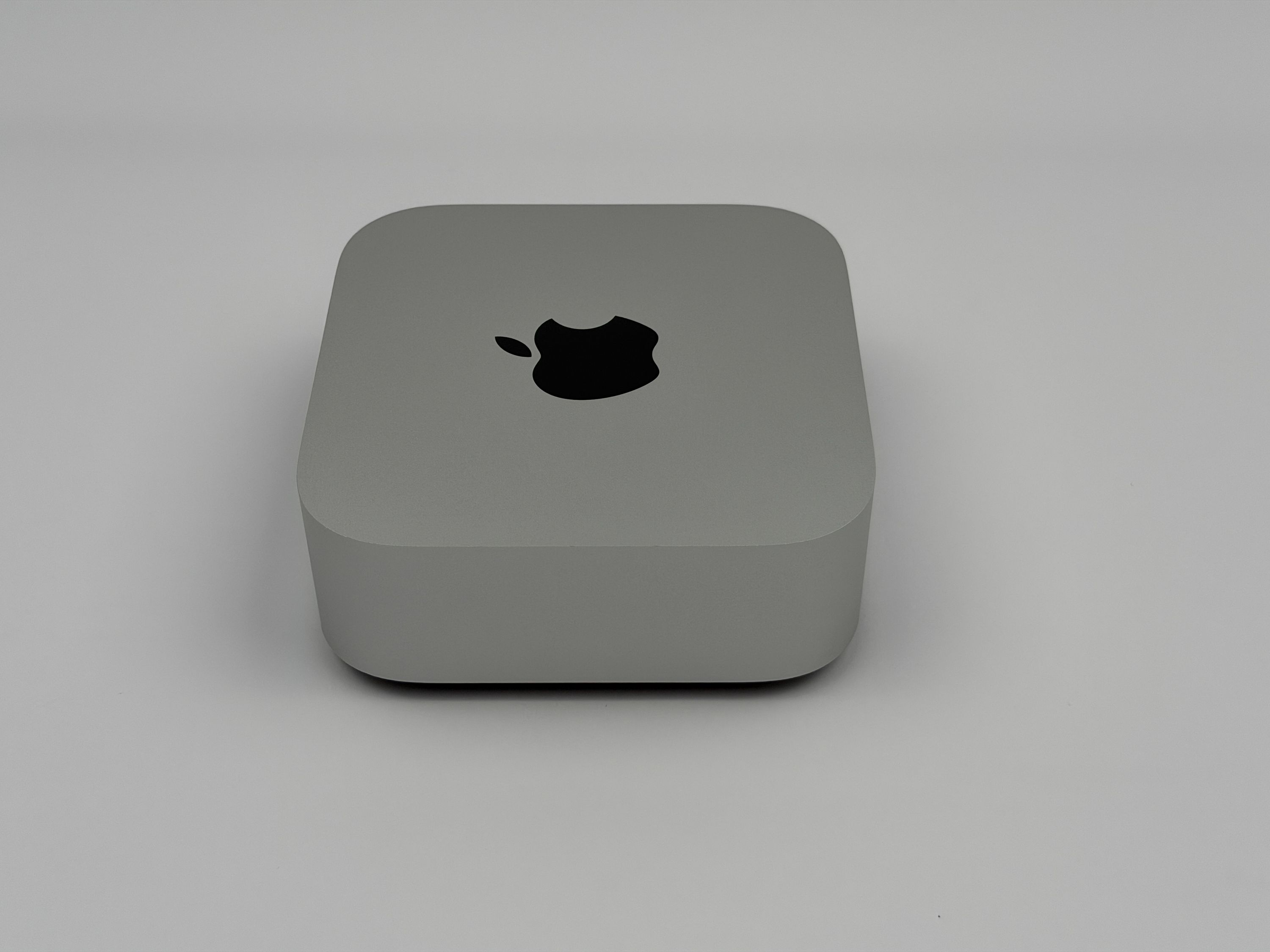 Apple Mac Mini M4 Pro 14-Core CPU 20-Core GPU 48 GB RAM 1 TB SSD SILBER 2024