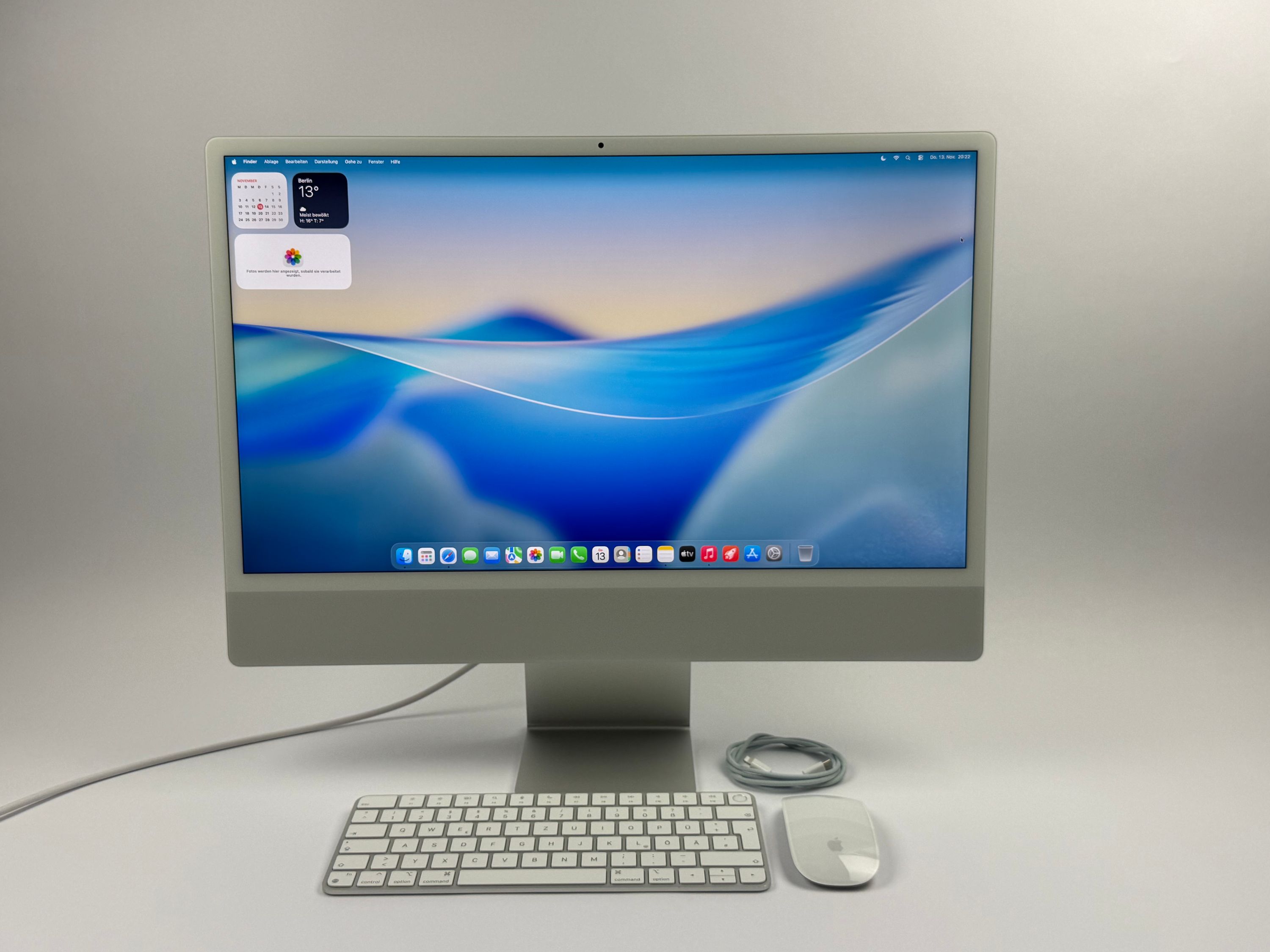 Apple iMac 24" M1 8-Core CPU 8-Core GPU 8GB RAM 256 GB SSD SILBER