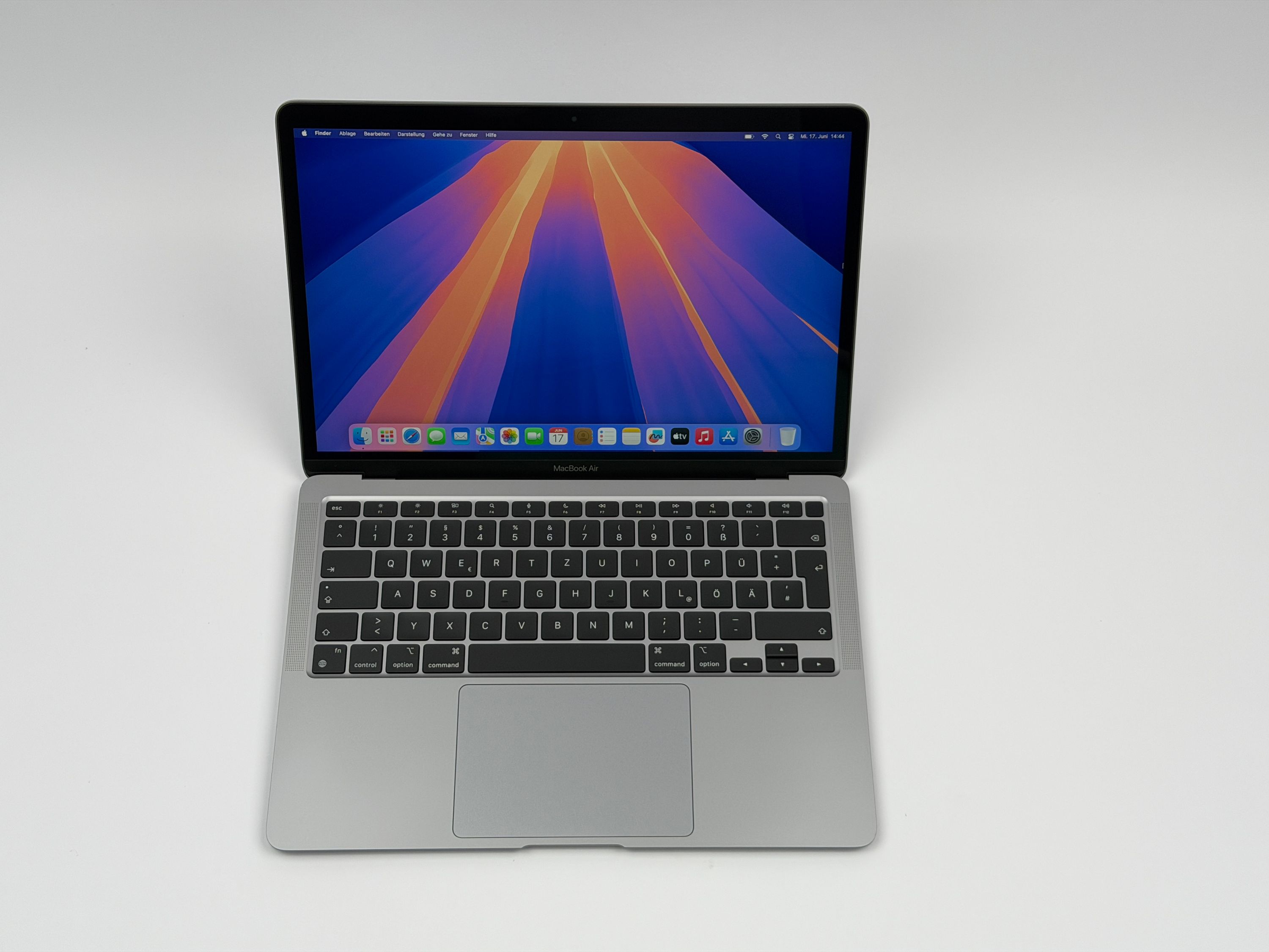 Apple MacBook Air 13,3“ M1 8C CPU 7C GPU 256 GB SSD 8 GB Ram 2020 space grey