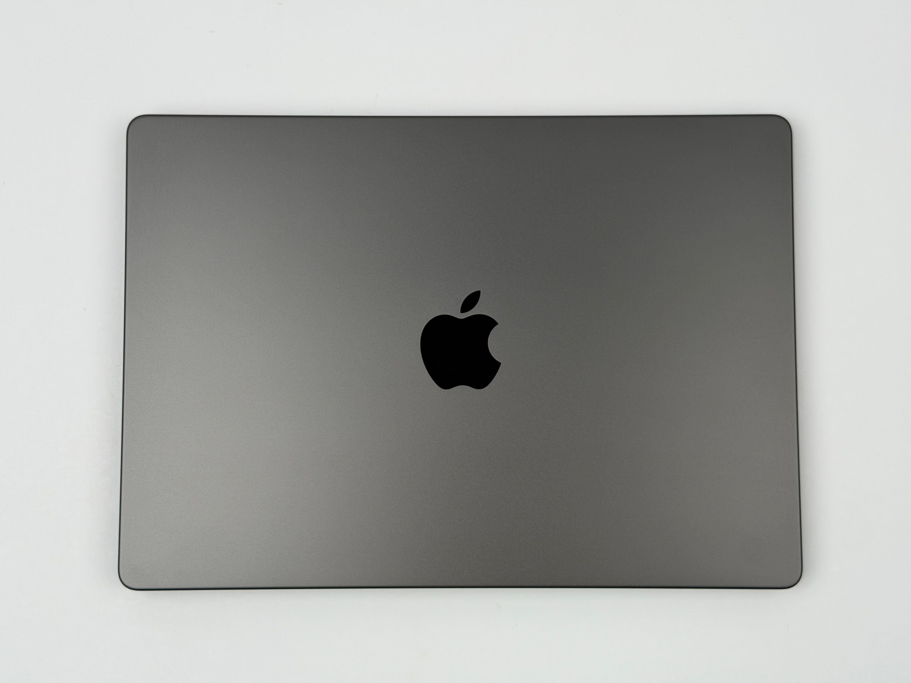 Apple MacBook Pro 14“ M4 10C CPU 10C GPU 512 GB SSD 16 GB Ram 2024 SPACE BLACK
