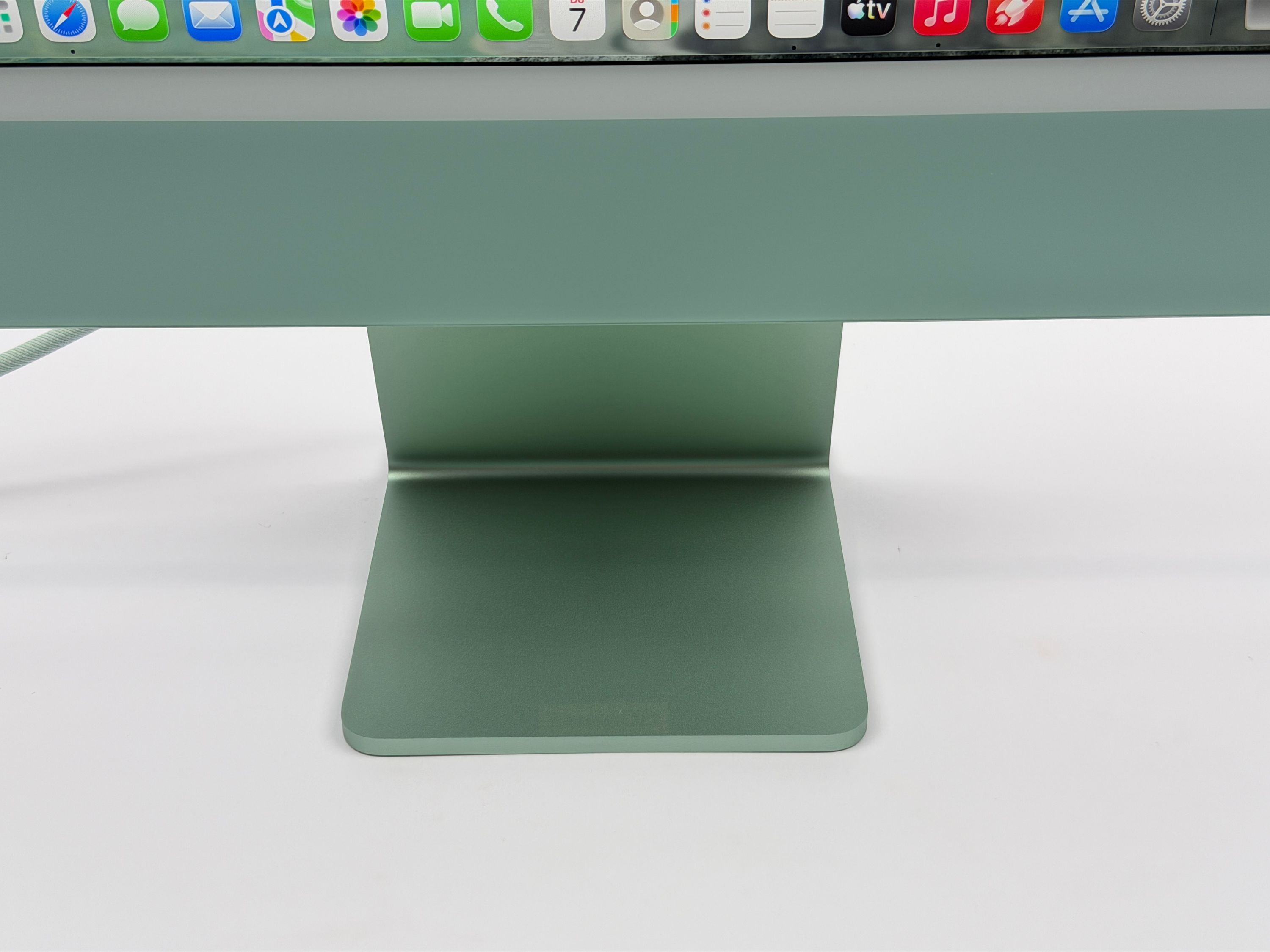 Apple iMac 24" M1 8-Core CPU 8-Core GPU 16 GB RAM 256 GB SSD Grün