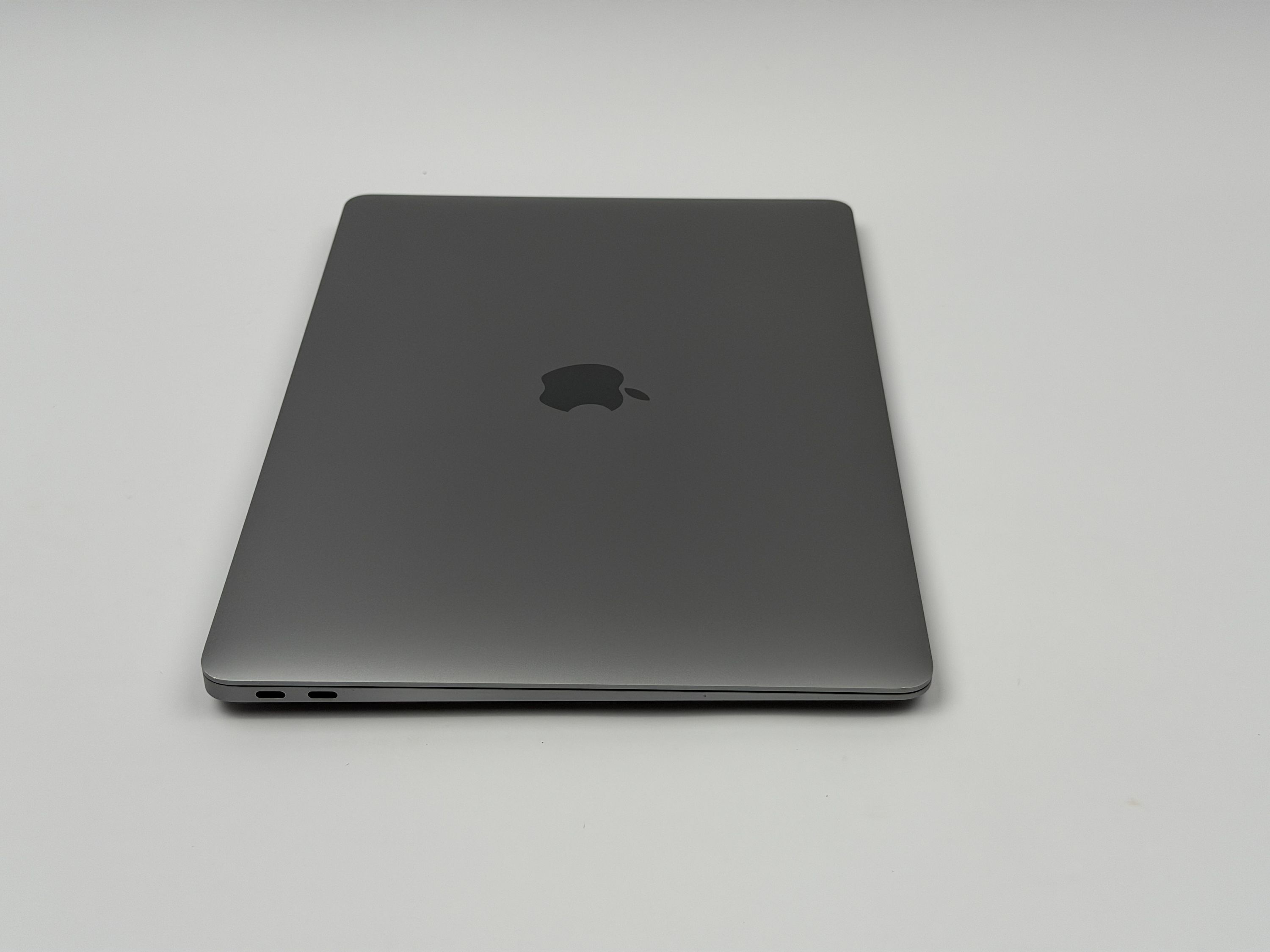 Apple MacBook Air 13,3“ M1 8C CPU 8C GPU 512 GB SSD 16 GB Ram 2020 SPACE GREY