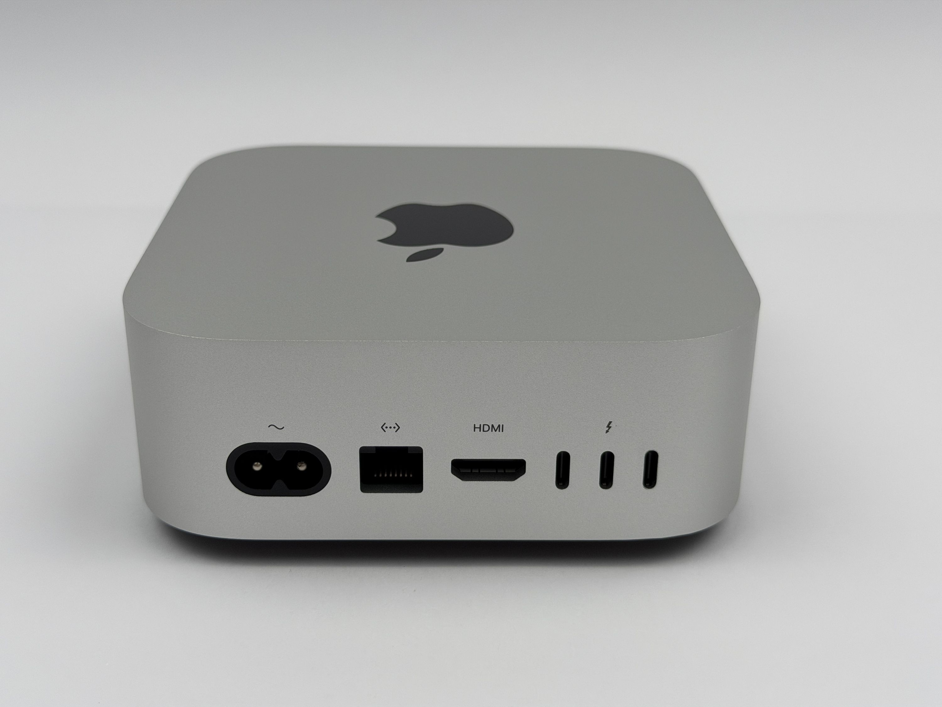 Apple Mac Mini M4 Pro 14-Core CPU 20-Core GPU 48 GB RAM 1 TB SSD SILBER 2024