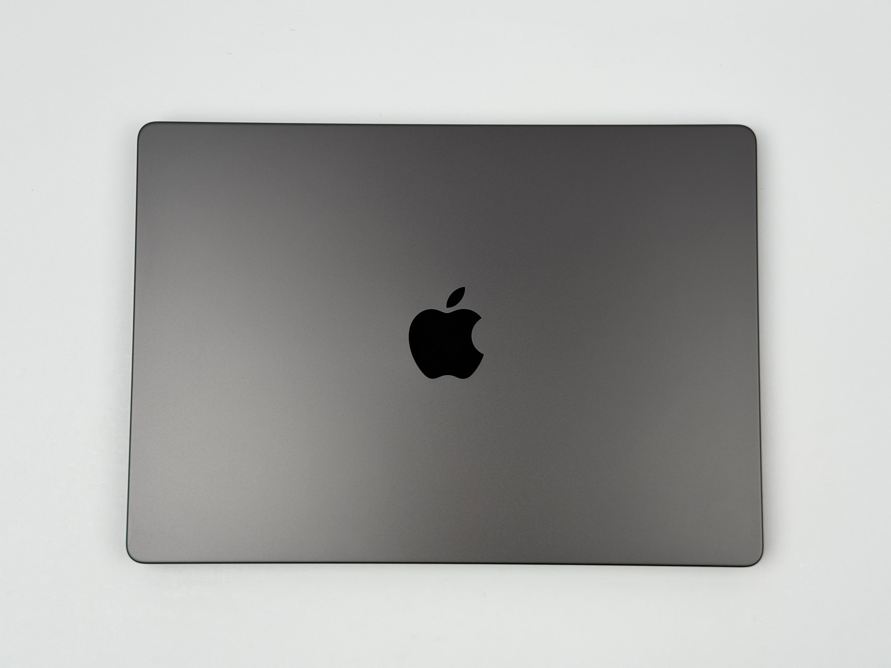 Apple MacBook Pro 14“ M4 10C CPU 10C GPU 512 GB SSD 16 GB Ram 2024 SPACE BLACK