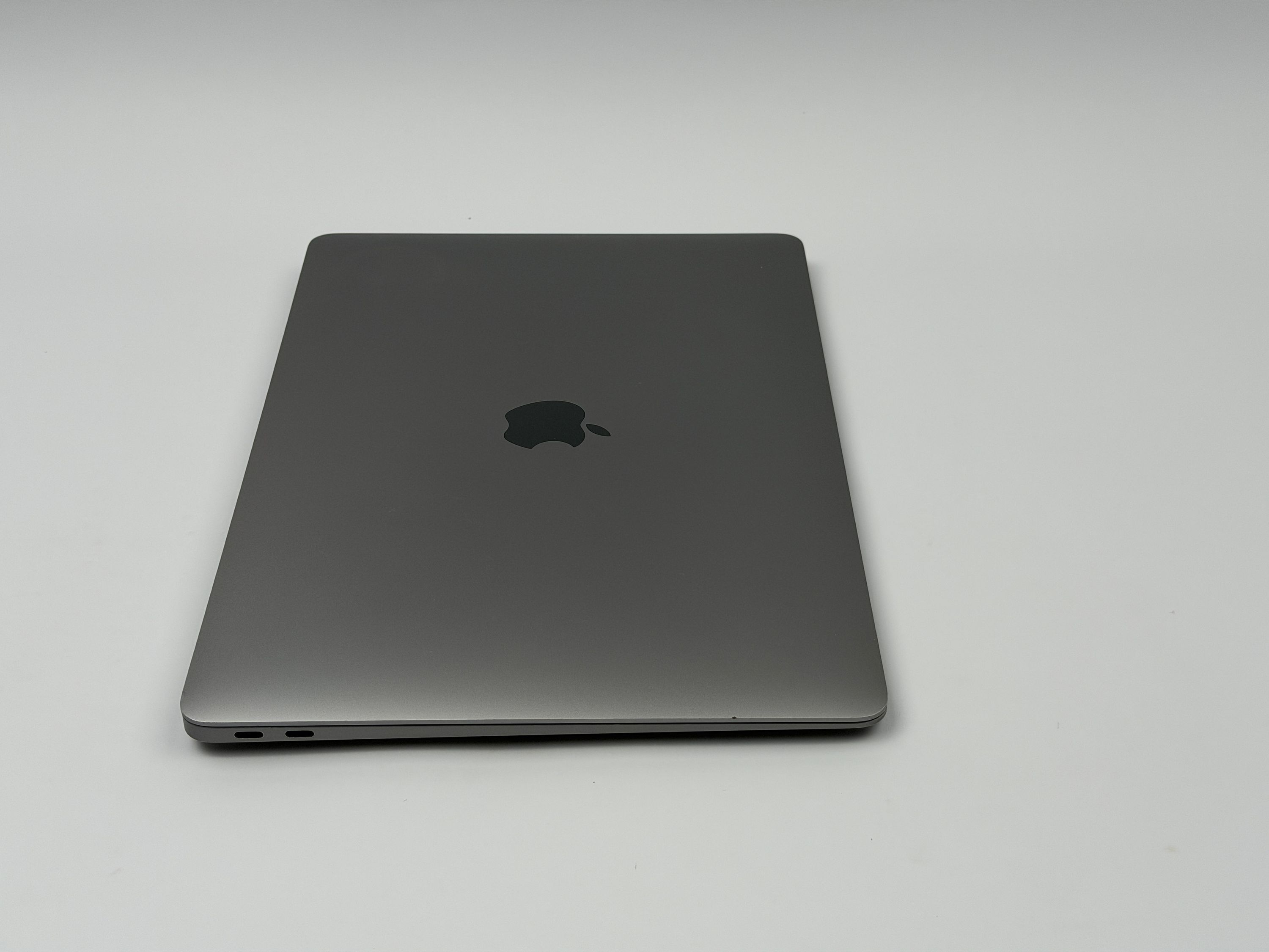 Apple MacBook Air 13,3“ M1 8C CPU 7C GPU 512 GB SSD 16 GB Ram 2020 SPACE GREY