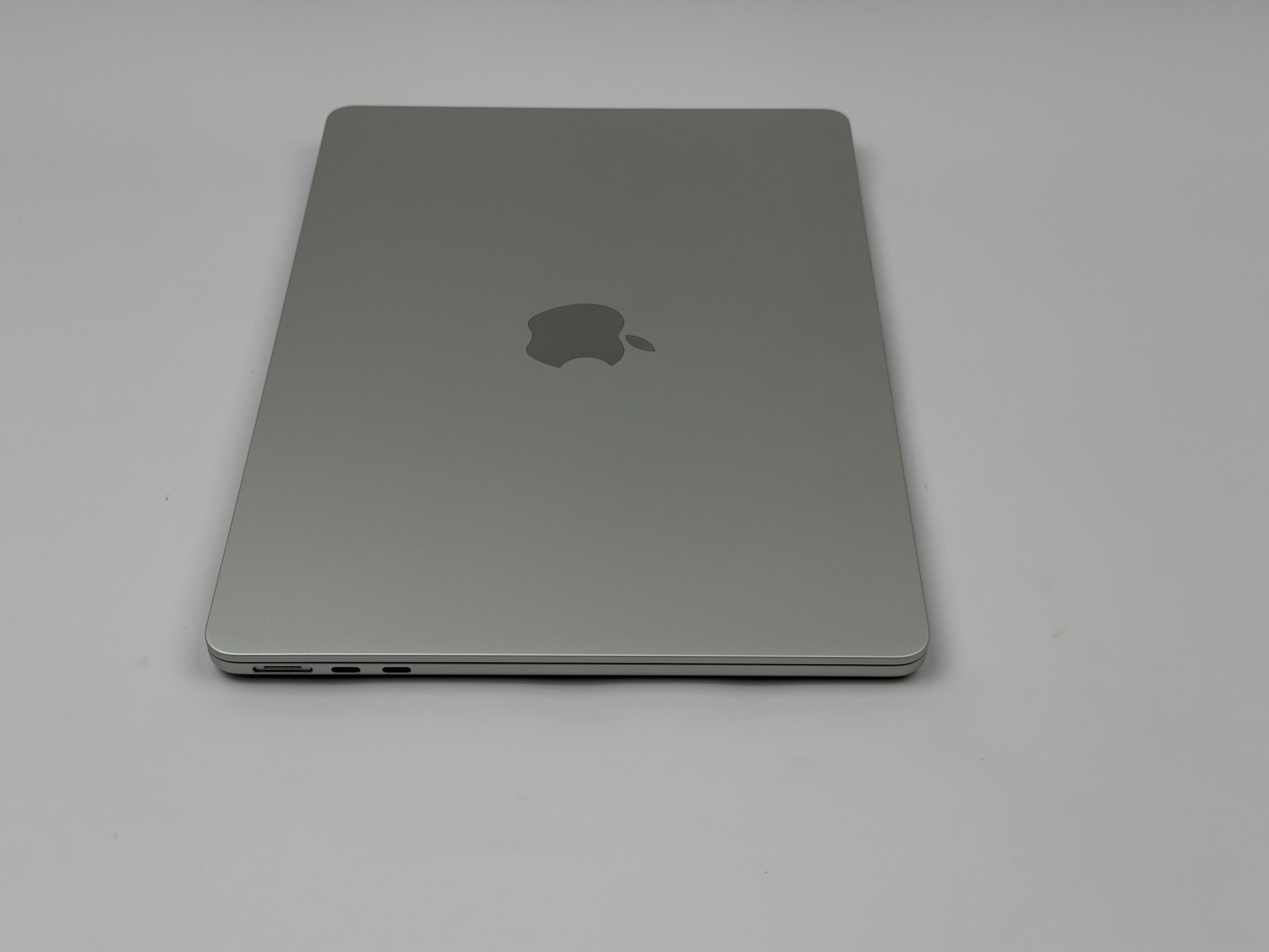 Apple MacBook Air 13,3“ M2 8C CPU 10C GPU 512 GB SSD 8 GB 2022 SILBER